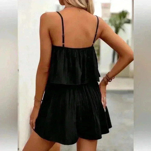 LULUS Clasi Women Spaghetti Strap Pleated Jumpsuit Black Size Medium- Worn Once - Picture 4 of 13